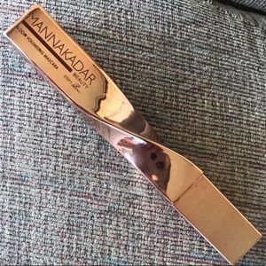 Manna Kadar Beauty Mascara